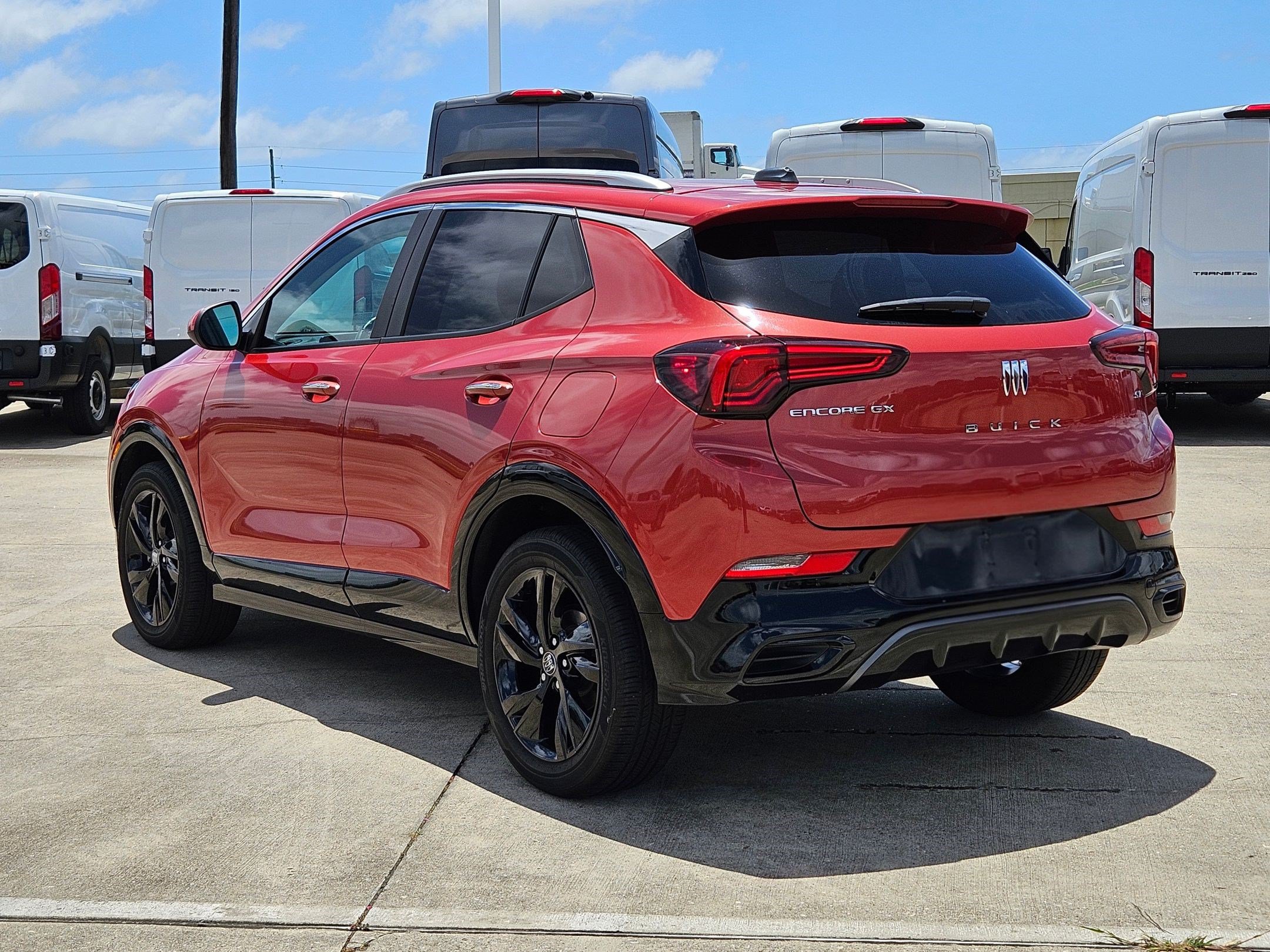 Used 2024 Buick Encore GX Sport Touring FWD image 7