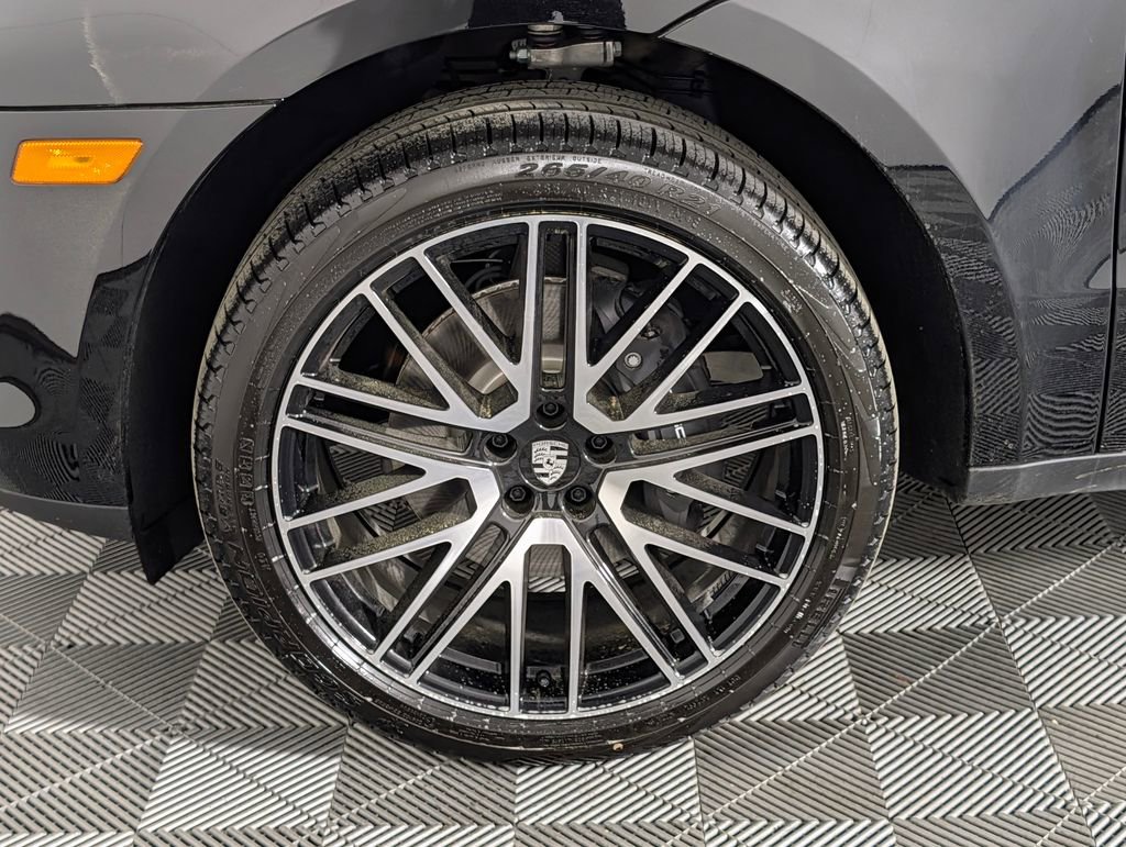 New 2026 Porsche Macan image 11
