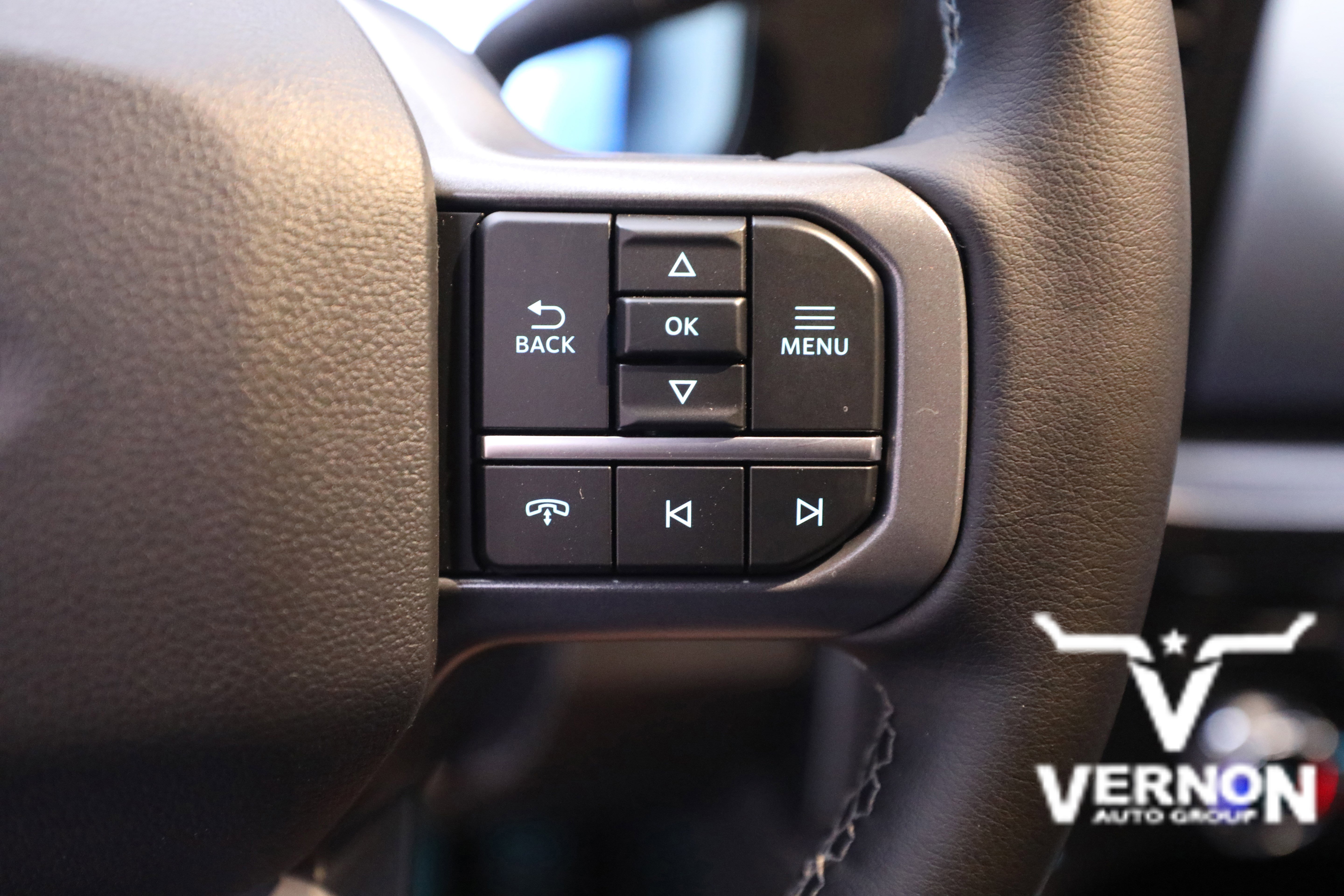 New 2026 Ford F250 Lariat w/ Chrome Package image 23