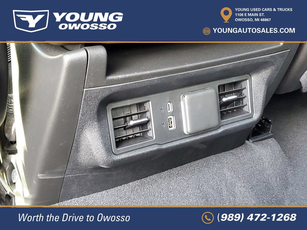 Used 2024 Chevrolet Silverado 1500 LT AWD/4WD image 28