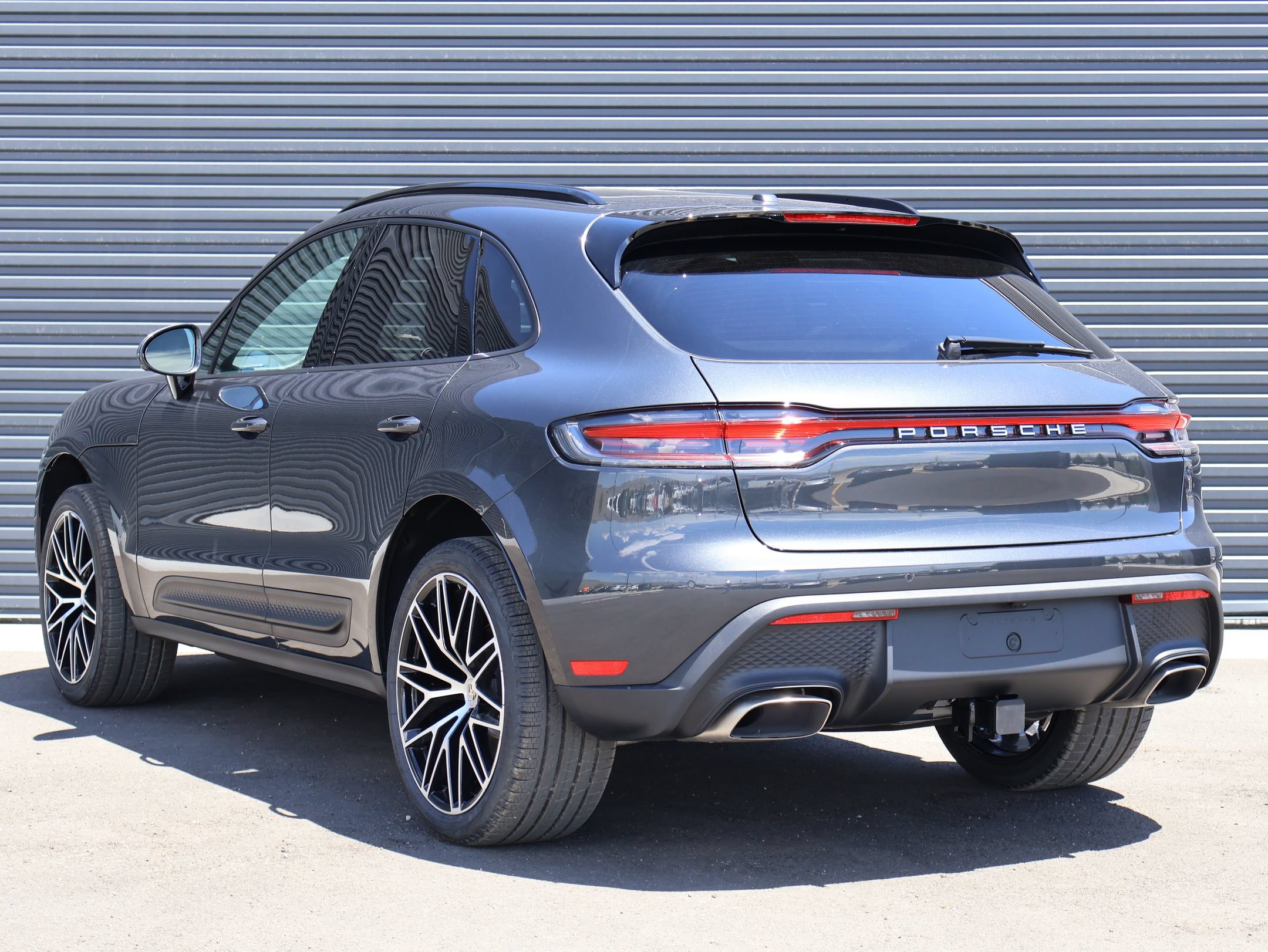 New 2026 Porsche Macan AWD/4WD image 3
