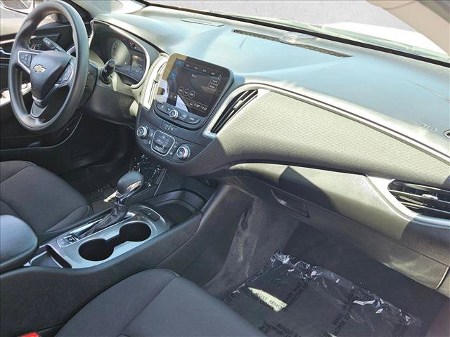 Used 2024 Chevrolet Malibu LS FWD image 25