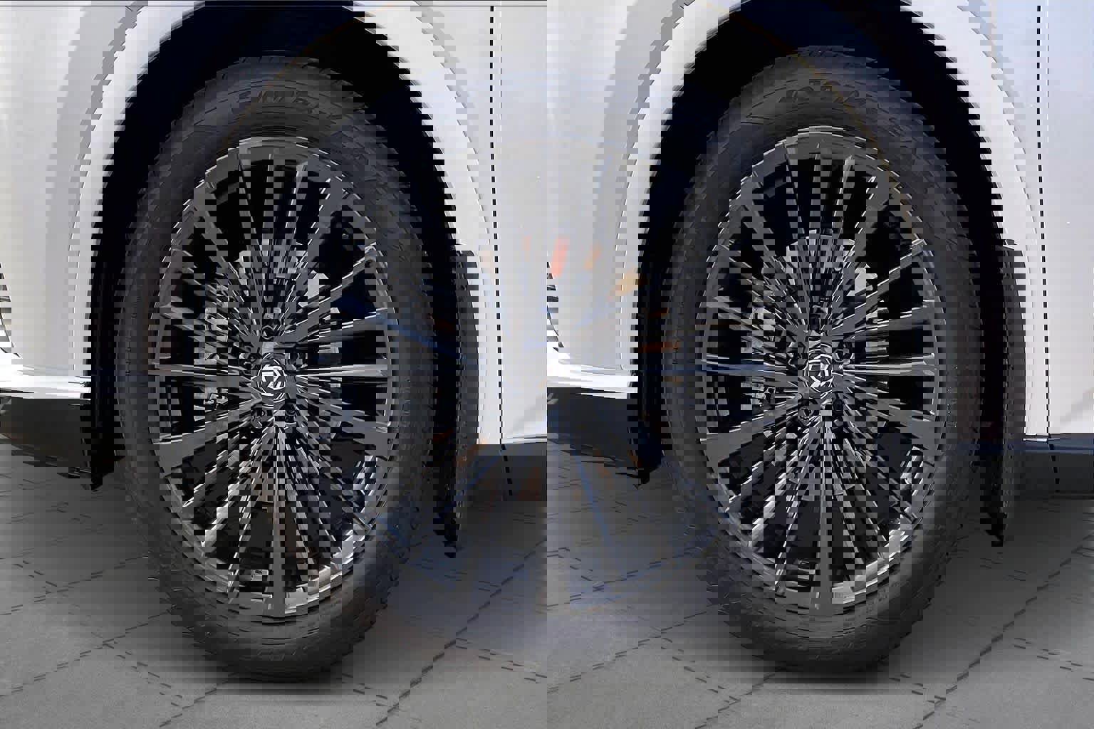 Used 2024 Lexus RX 350 Premium w/ Accessory Package (Z1) image 9