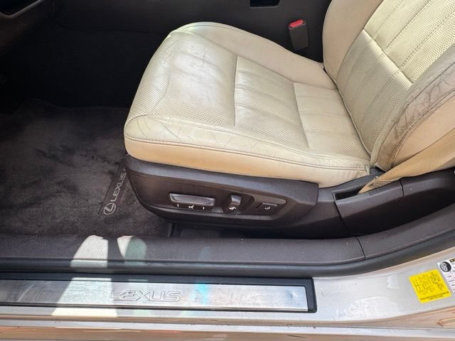 Used 2017 Lexus ES 300h FWD image 32