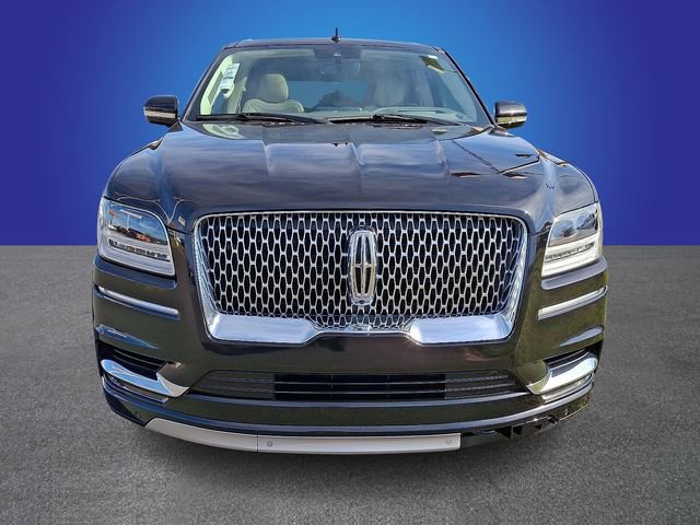 Used 2019 Lincoln Navigator Reserve image 2