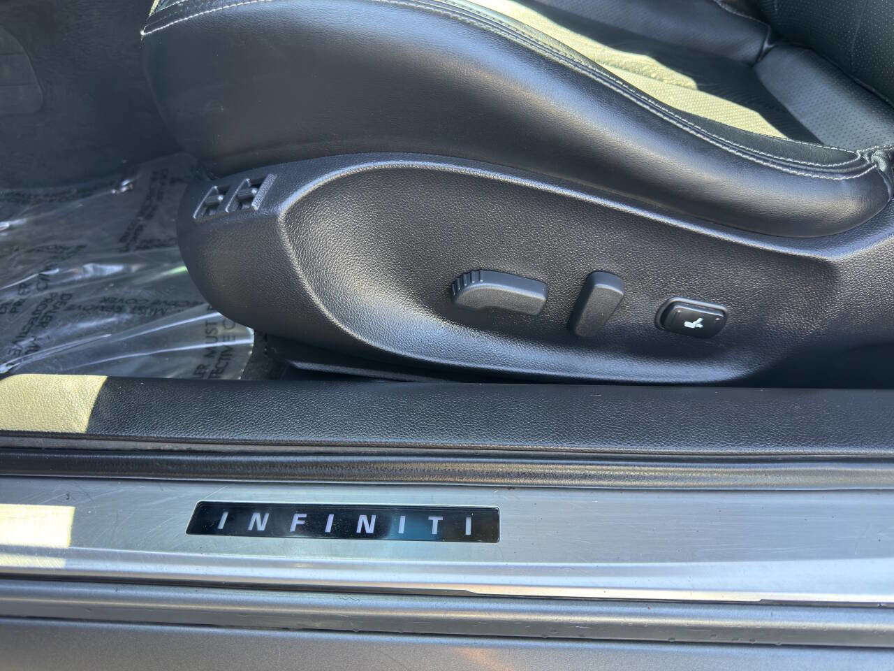 Used 2012 INFINITI G37 Journey w/ Premium Pkg image 21