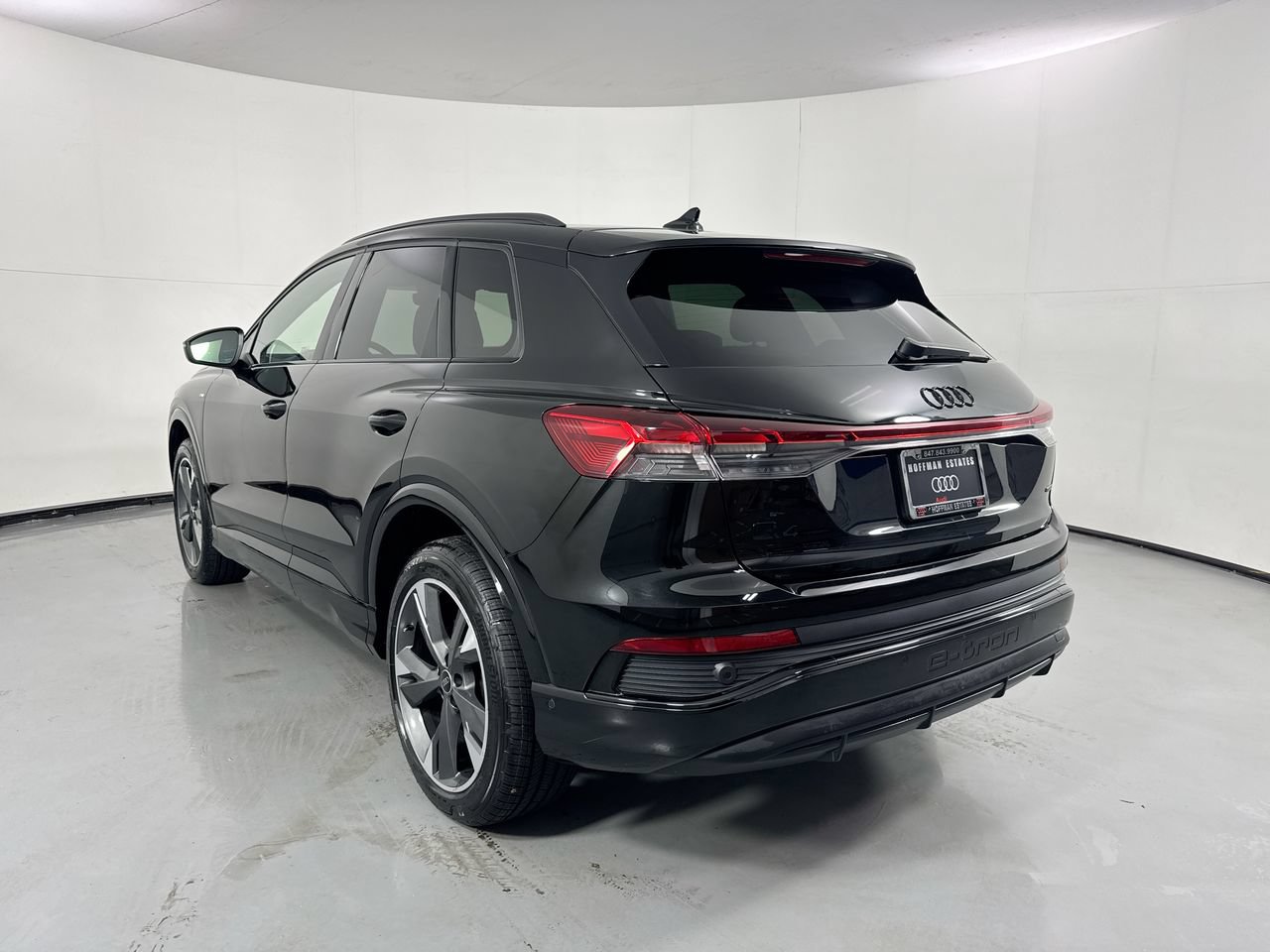 Used 2023 Audi Q4 e-tron Premium Plus w/ Premium Plus AWD/4WD image 31
