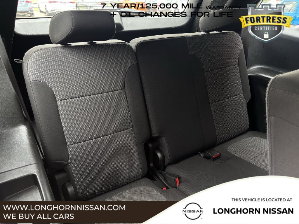 Used 2023 Chevrolet Traverse LT FWD image 27