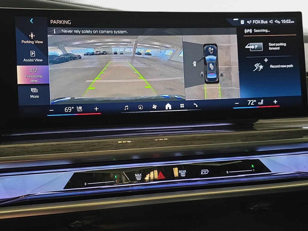 Certified 2023 BMW 740i RWD image 21