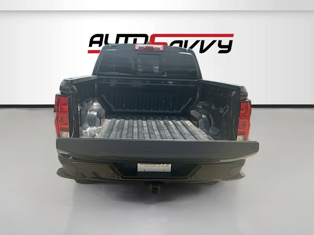 Used 2026 Chevrolet Colorado W/T w/ WT Custom Package RWD image 23
