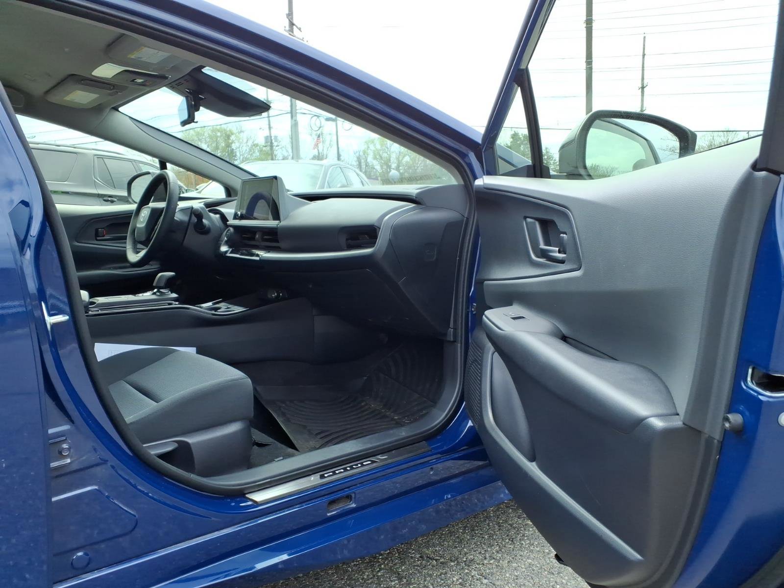 Used 2024 Toyota Prius LE image 13