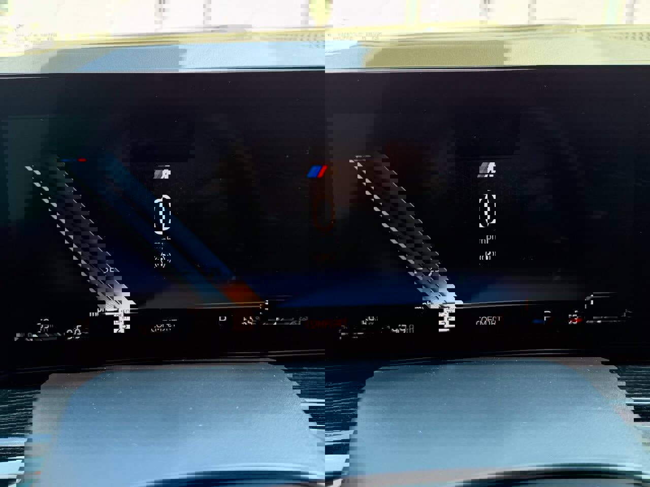 Used 2025 BMW X5 xDrive40i w/ M Sport Package image 95