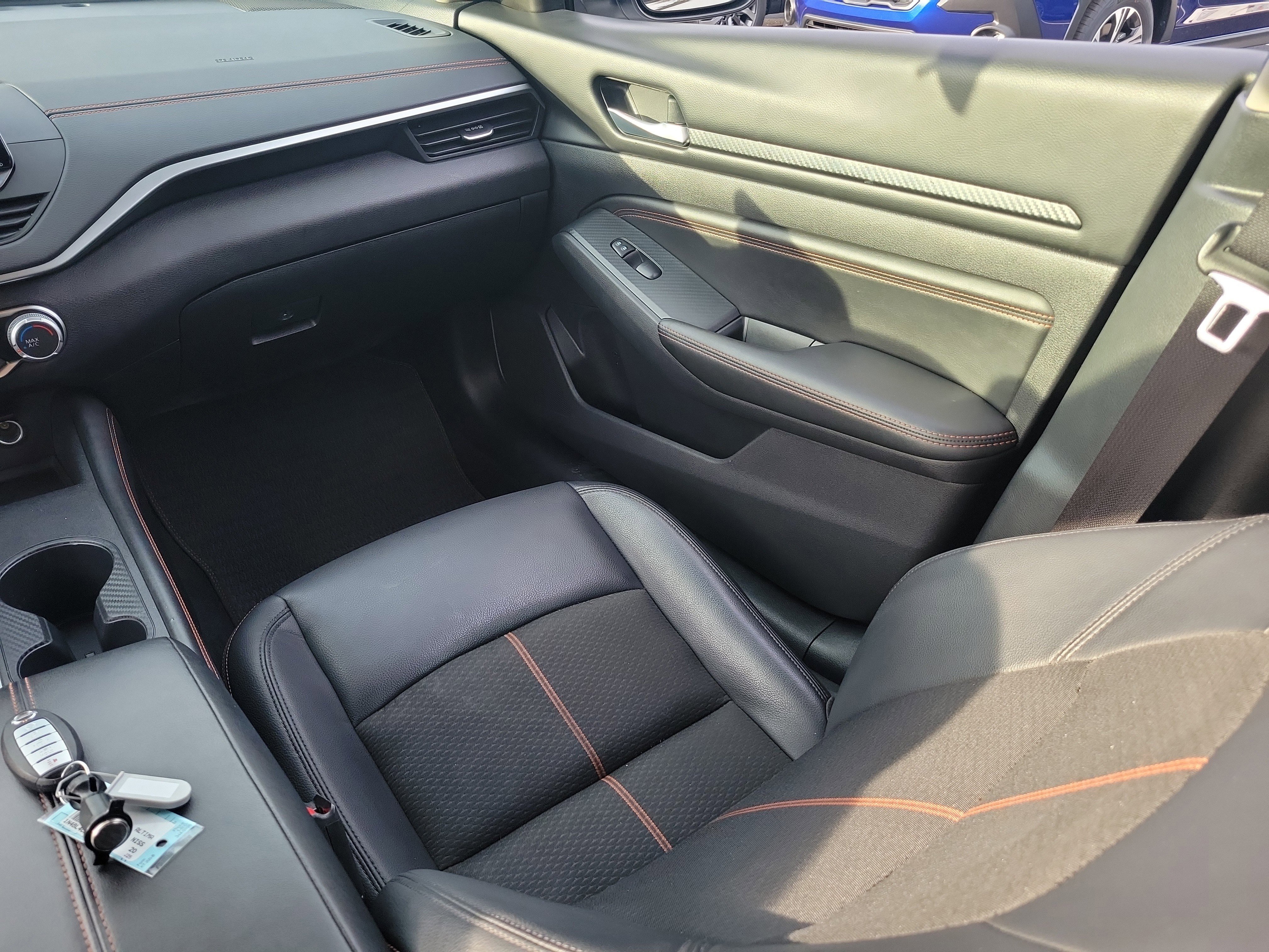 Used 2020 Nissan Altima 2.5 SR w/ Premium Package image 16