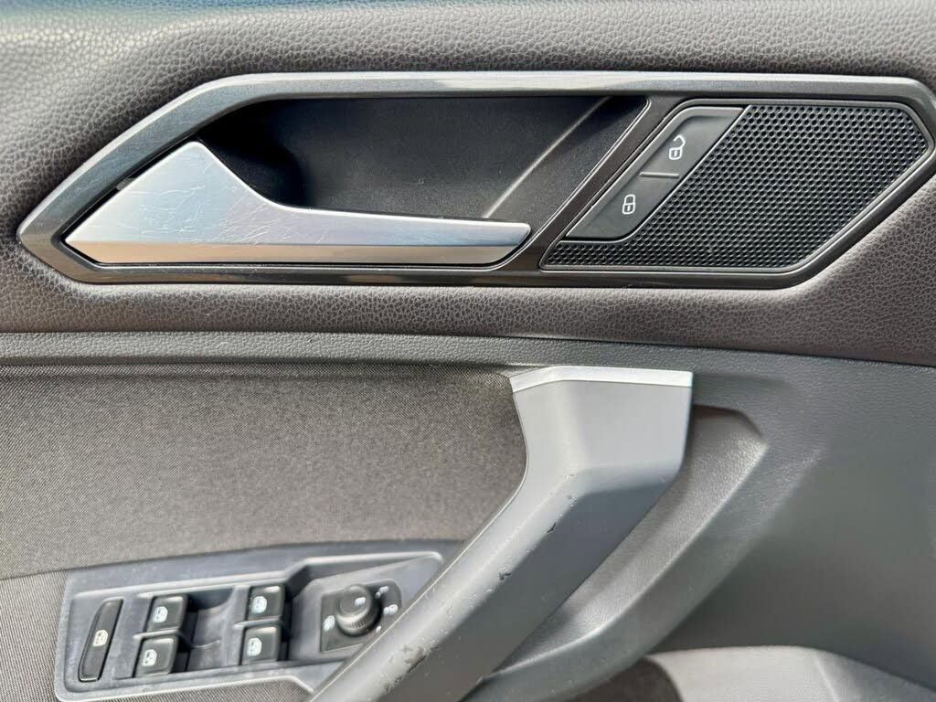 Used 2018 Volkswagen Tiguan S FWD image 14