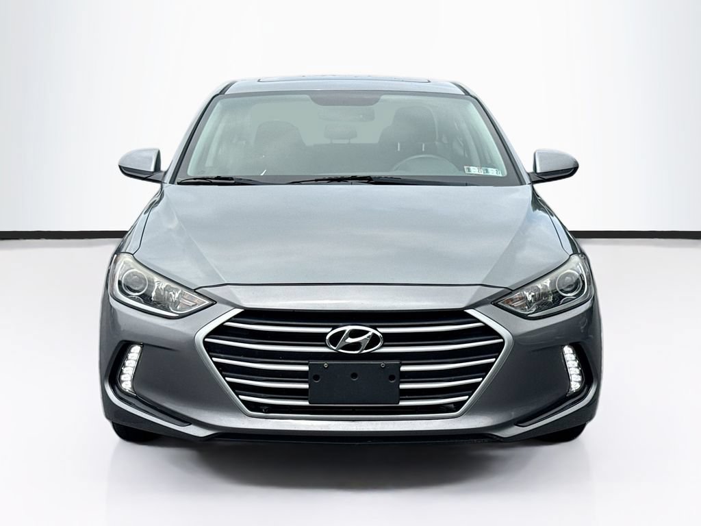 Used 2017 Hyundai Elantra Value Edition w/ Cargo Package FWD image 2