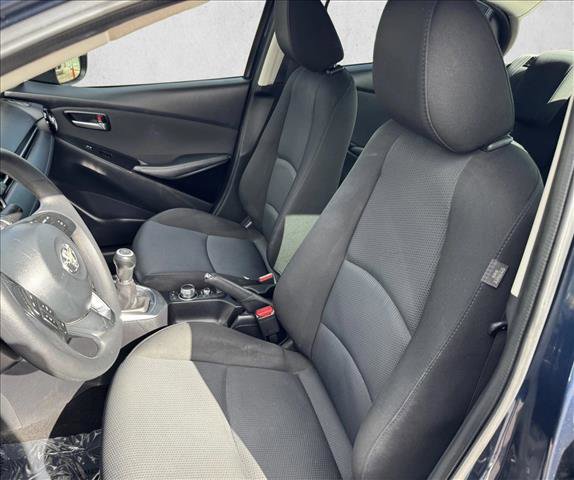 Used 2017 Toyota Yaris iA FWD image 10