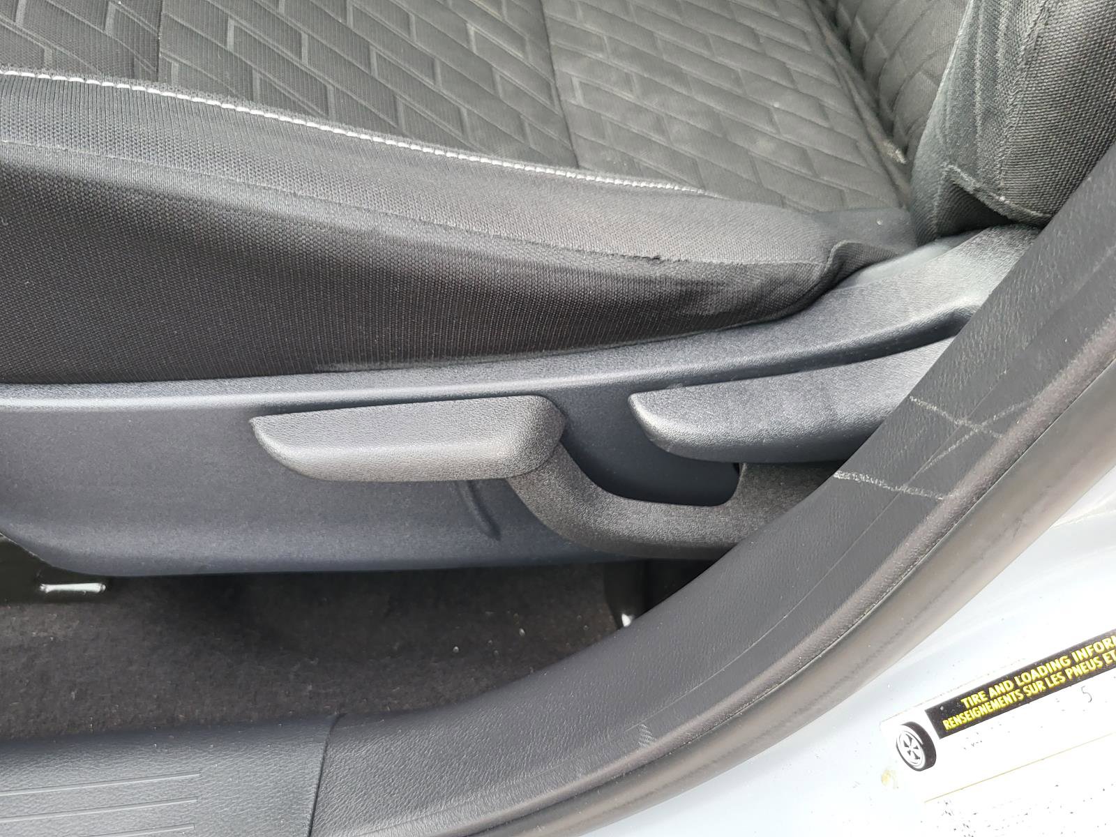 Used 2022 Nissan Kicks SV w/ Interior Electronics Package image 18