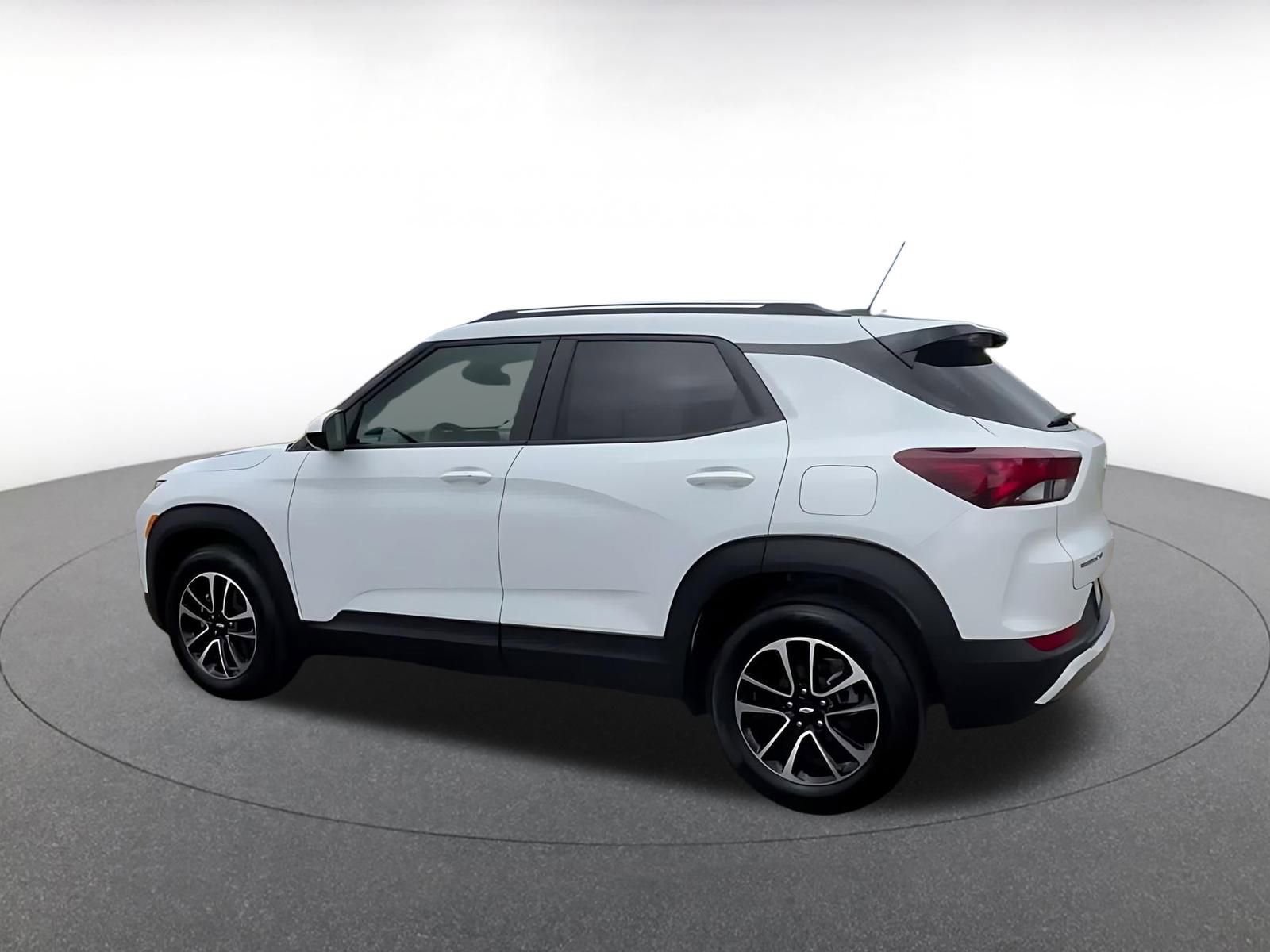 Used 2025 Chevrolet TrailBlazer LT image 10