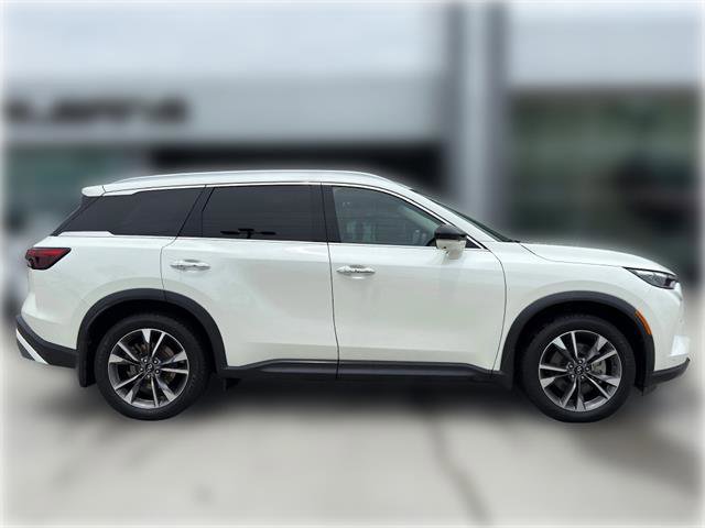 Used 2022 INFINITI QX60 Luxe w/ Performance Audio Package FWD image 6