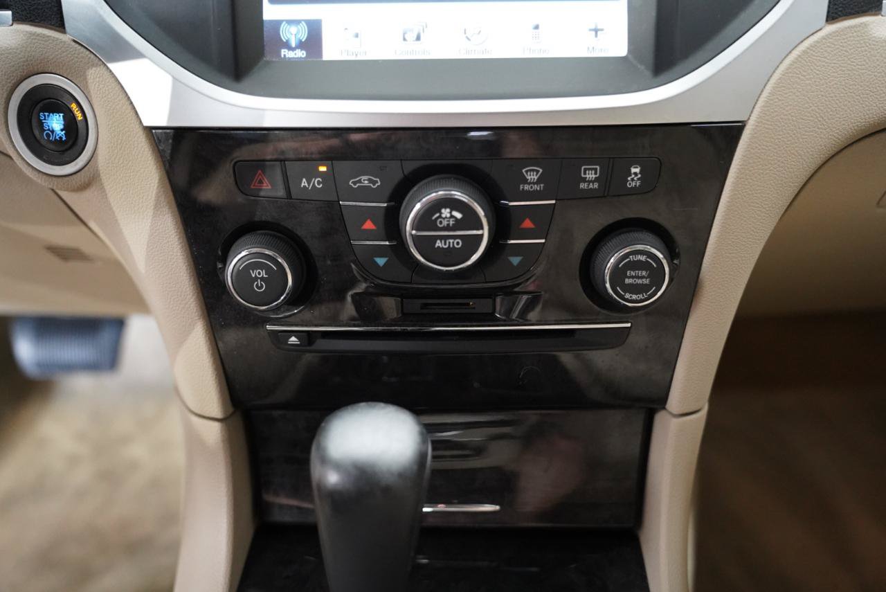 Used 2011 Chrysler 300 Limited RWD image 21