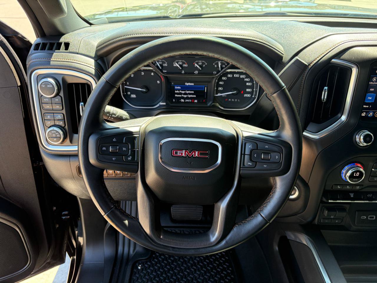 Used 2022 GMC Sierra 3500 AT4 w/ Gooseneck/5TH Wheel Package AWD/4WD image 16
