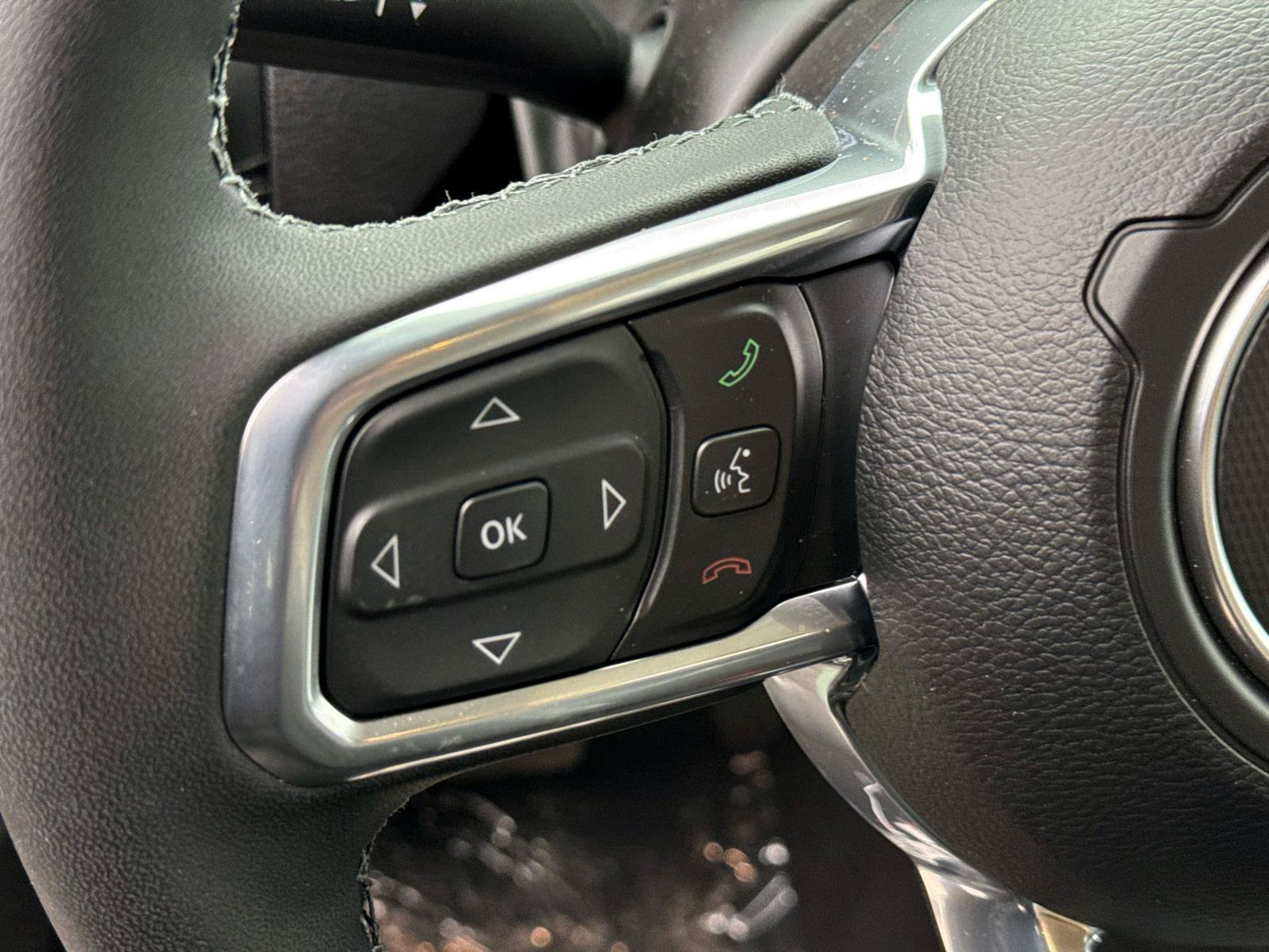 New 2026 Jeep Wrangler Unlimited Sahara AWD/4WD image 11
