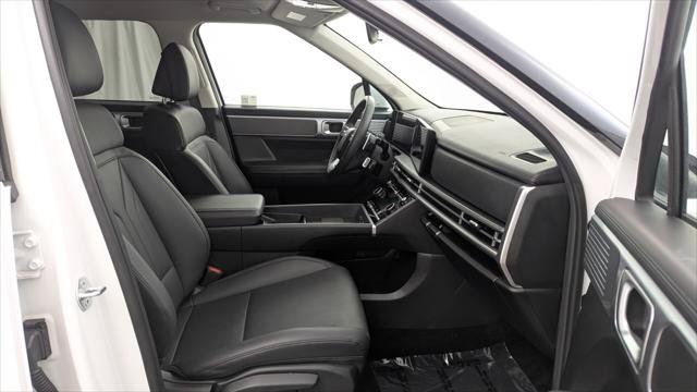 Used 2026 Hyundai Santa Fe SEL FWD image 22