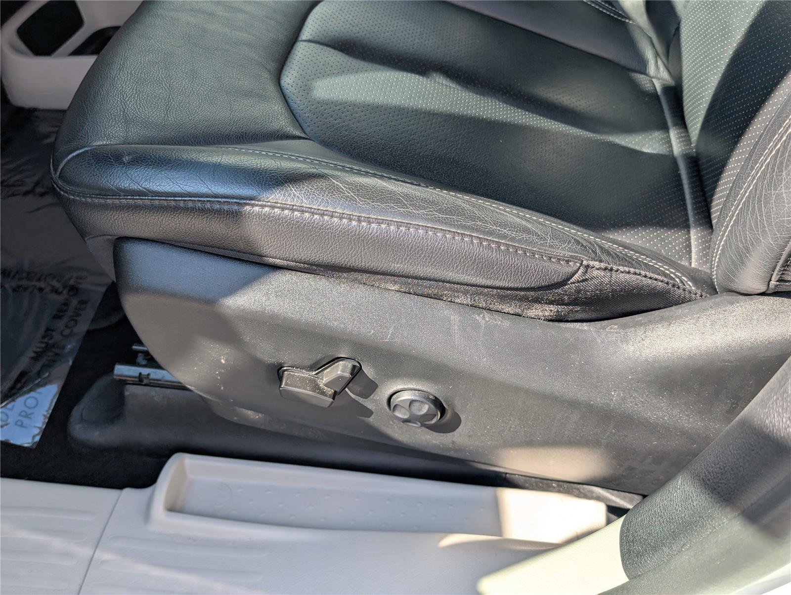 Used 2022 Chrysler Pacifica Touring-L FWD image 22