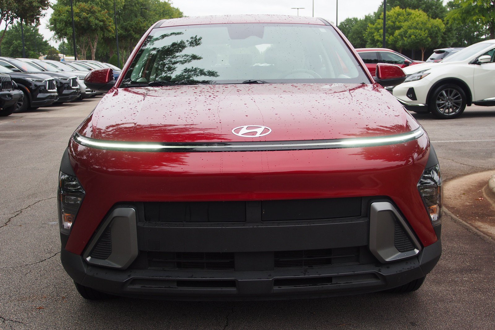 Used 2024 Hyundai Kona SE AWD/4WD image 2