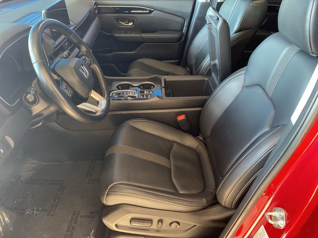 Used 2023 Honda Pilot Touring image 9