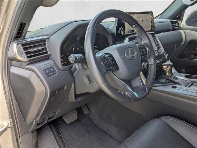 Certified 2024 Lexus LX 600 4WD w/ Luxury Package image 11