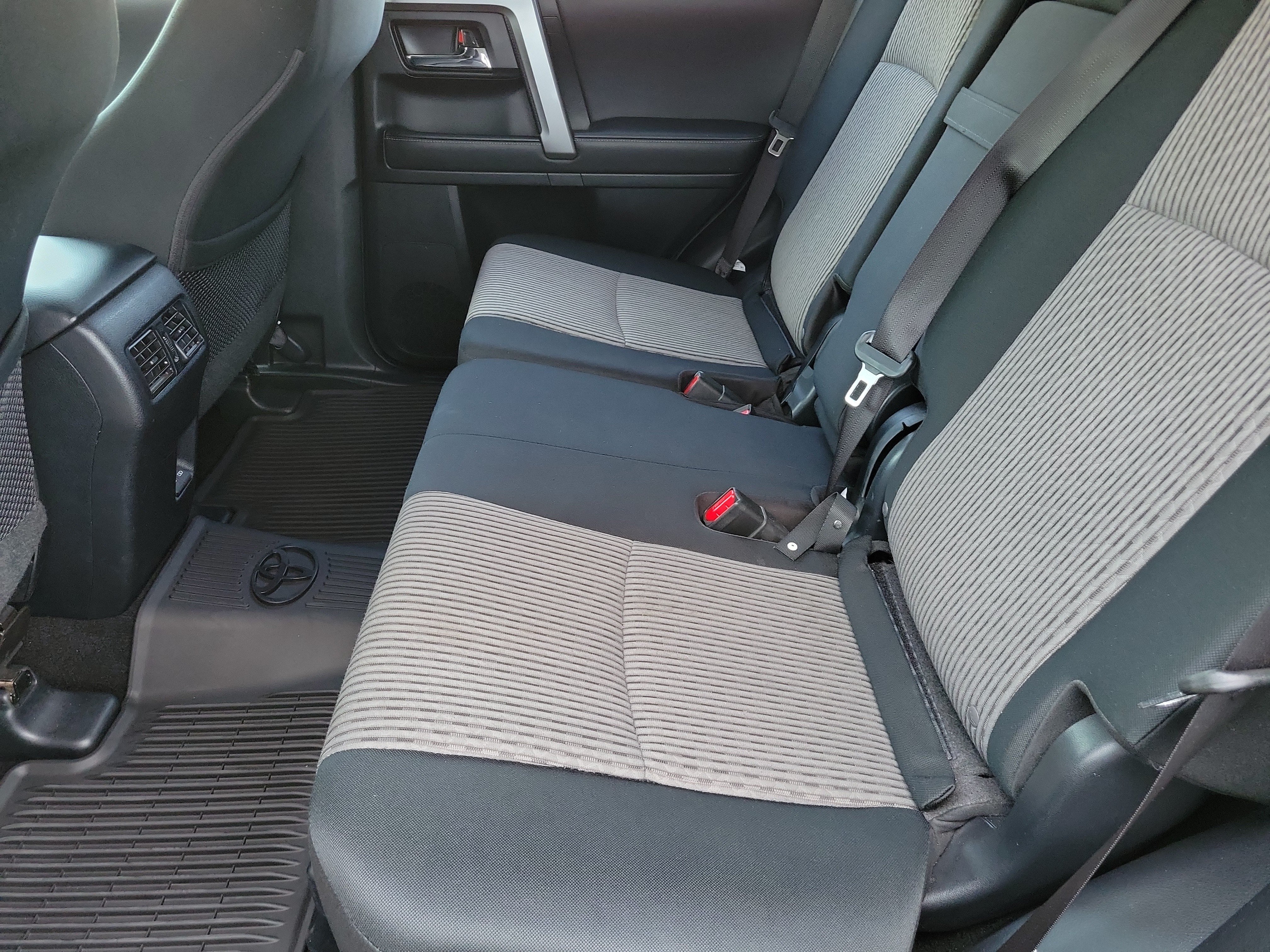 Certified 2024 Toyota 4Runner SR5 RWD image 12