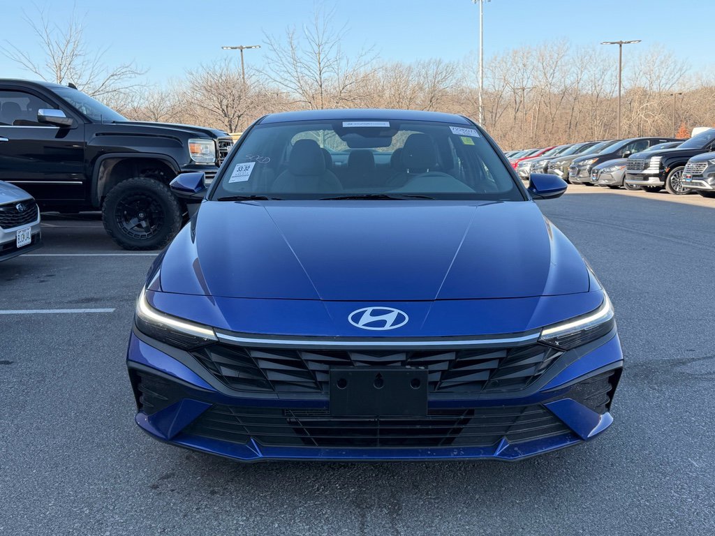 Certified 2024 Hyundai Elantra SE image 8