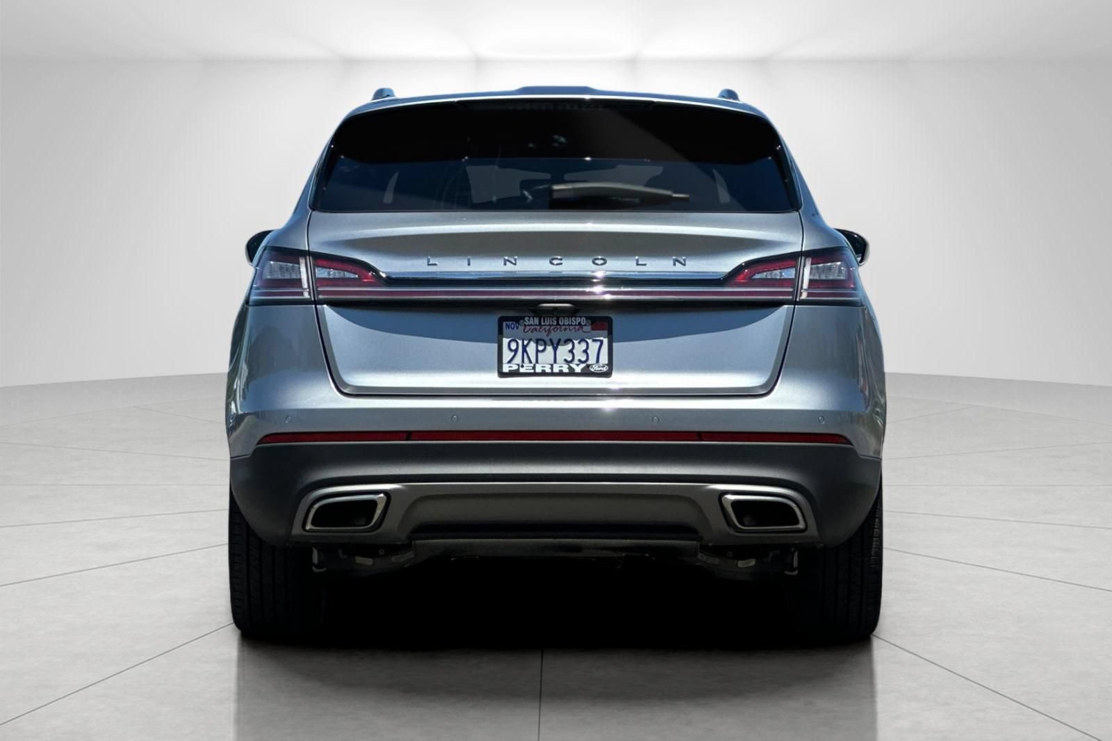 Used 2023 Lincoln Nautilus Reserve w/ Luxury Package FWD image 4