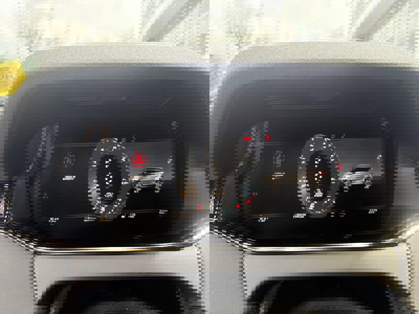 Used 2024 Land Rover Range Rover Evoque Dynamic SE image 14