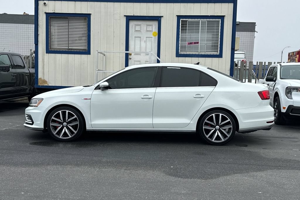Used 2018 Volkswagen Jetta GLI FWD image 7