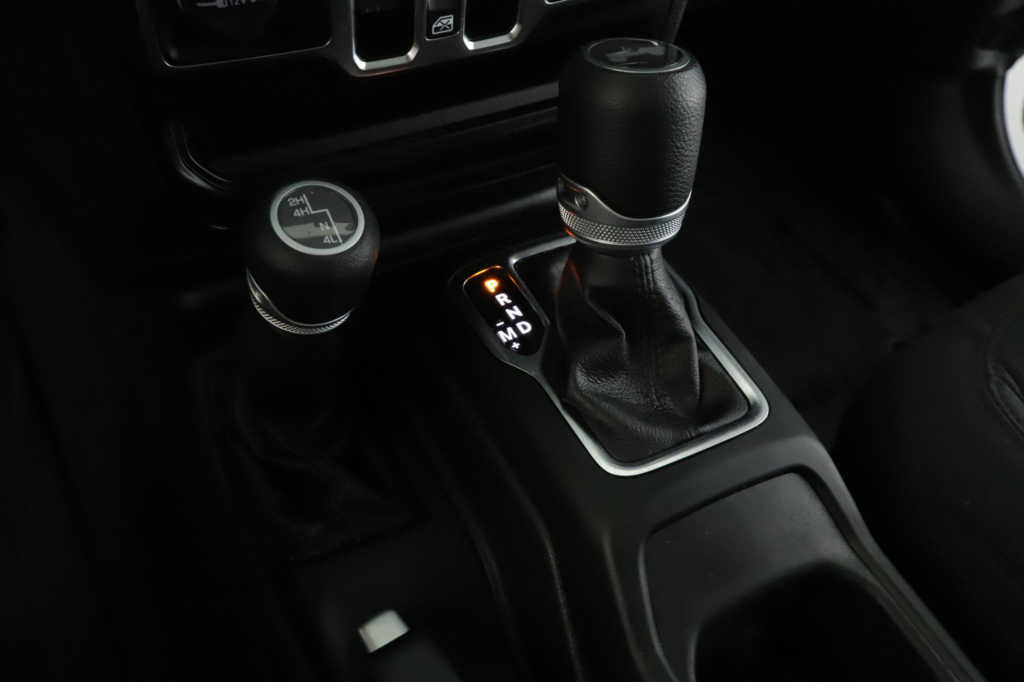 Used 2021 Jeep Wrangler Unlimited Sport AWD/4WD image 16