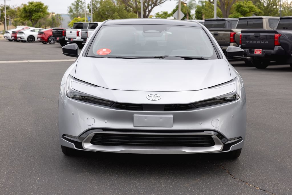 New 2026 Toyota Prius Plug-In Hybrid FWD image 2