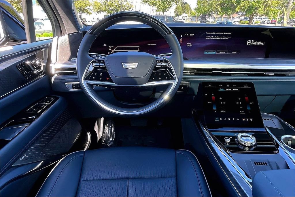 New 2026 Cadillac Escalade IQ Luxury 2 w/ LPO, Floor Liner Package AWD/4WD image 23