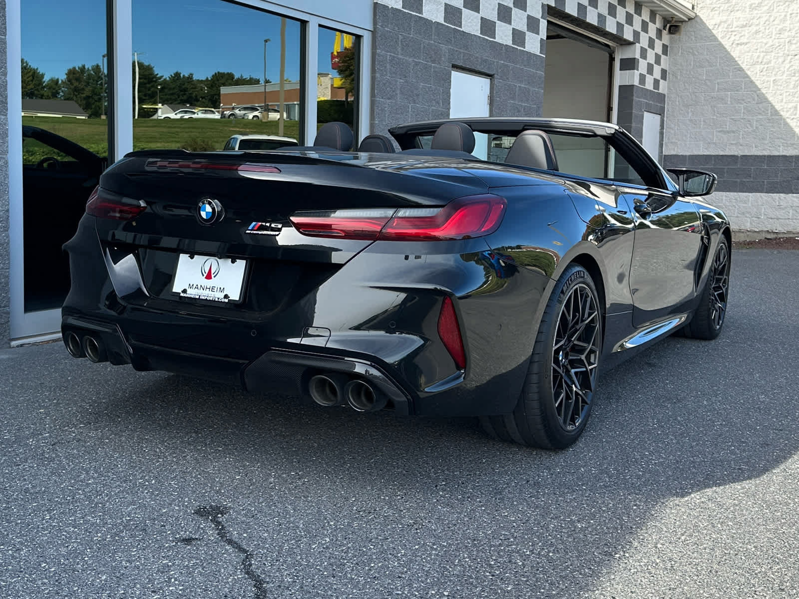 Used 2024 BMW M8 Competition w/ M Carbon Exterior Package AWD/4WD image 9