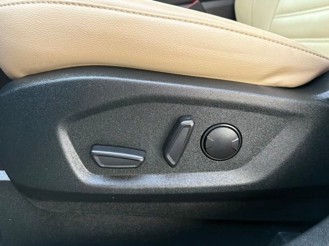 Used 2022 Ford Edge SEL image 25