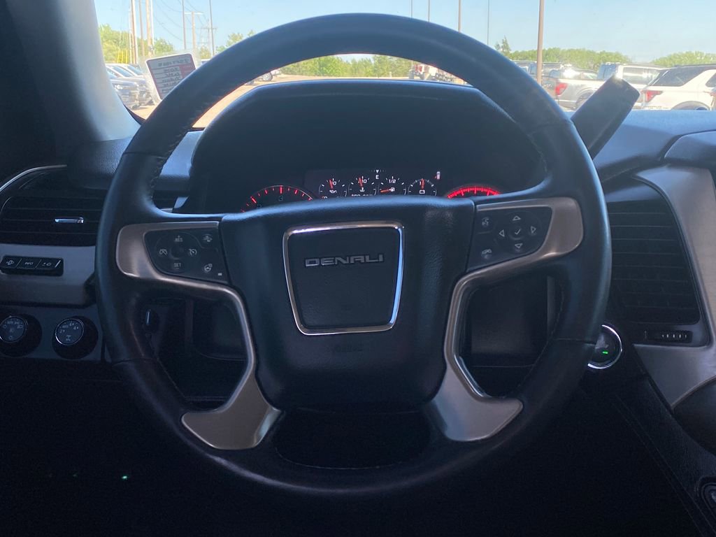 Used 2015 GMC Yukon Denali image 23
