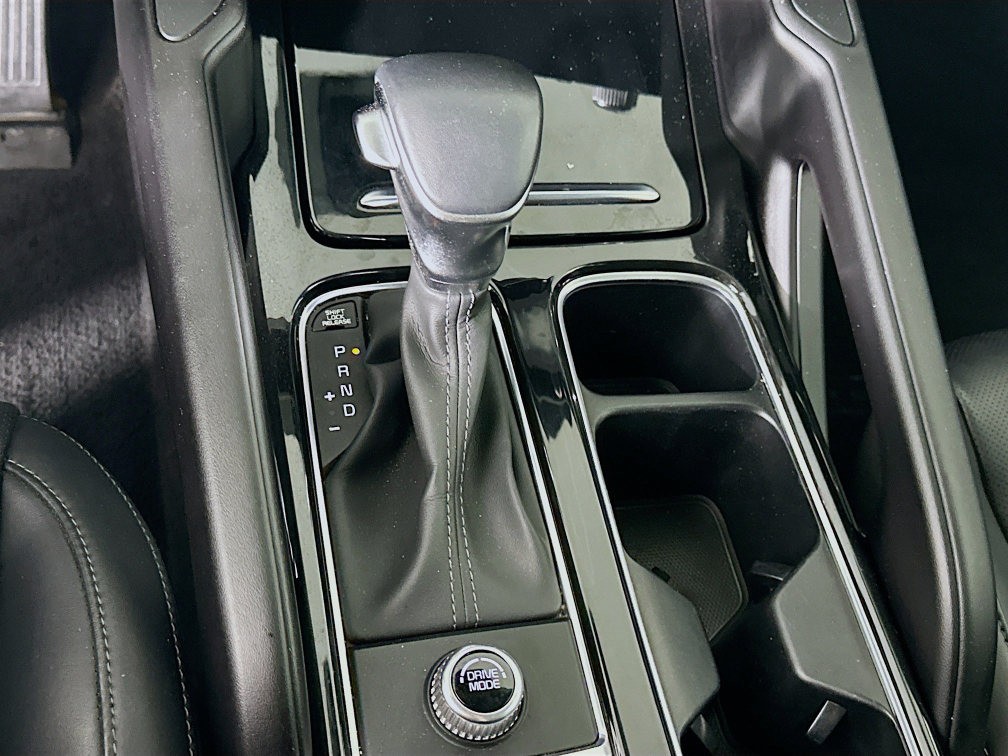 Used 2025 Kia Telluride S FWD image 25