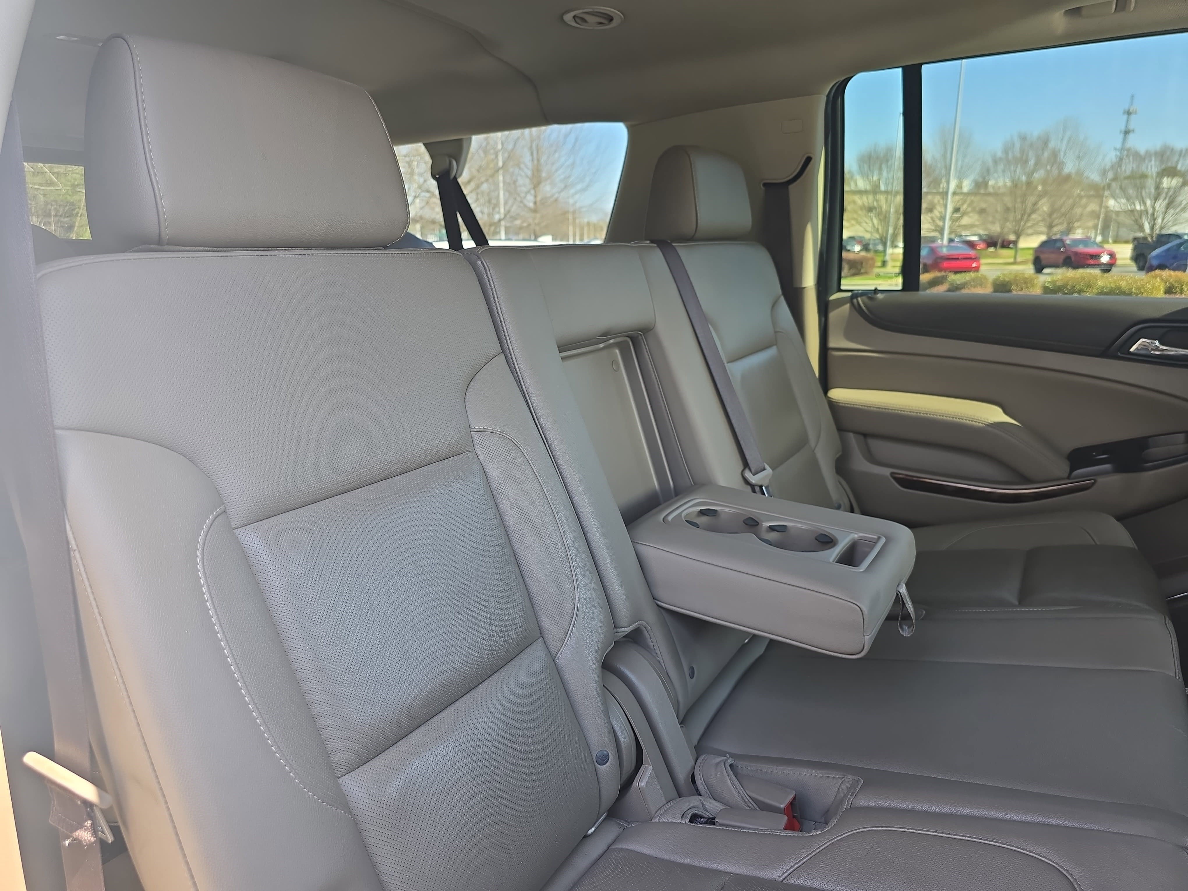 Used 2019 GMC Yukon XL SLT w/ Open Road Package image 12