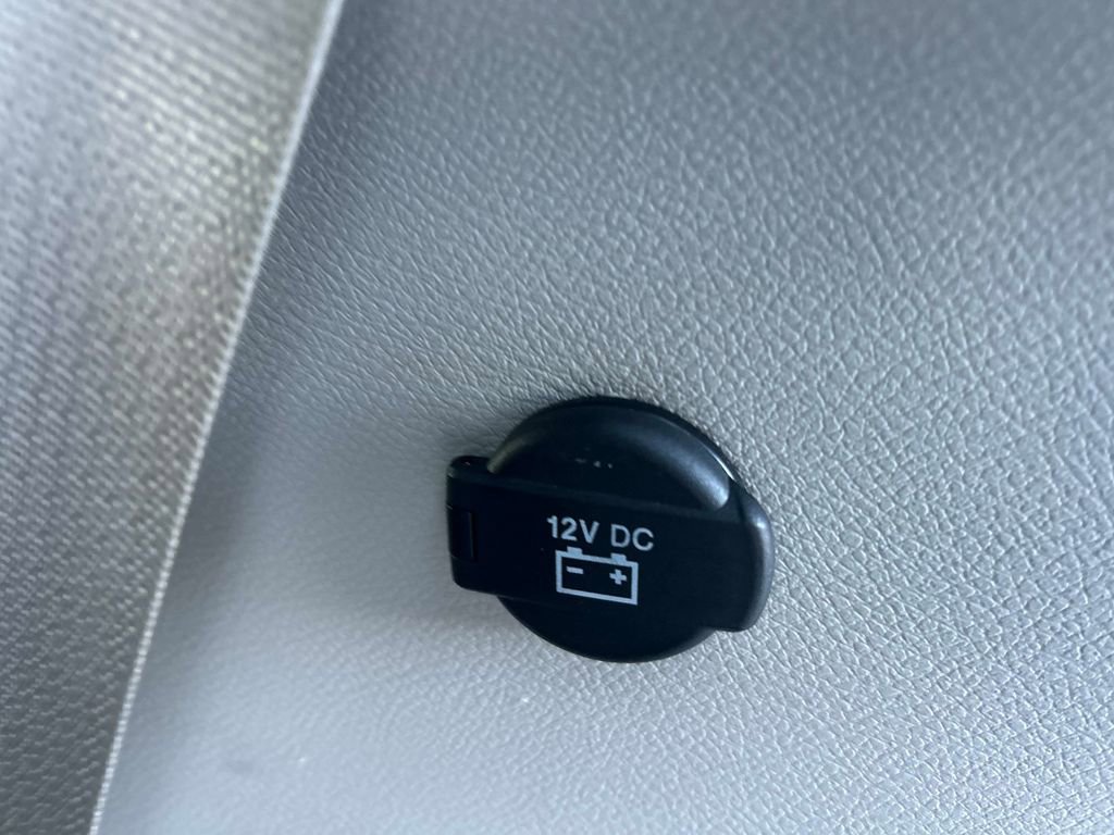 Used 2024 Chrysler Pacifica Touring-L image 15