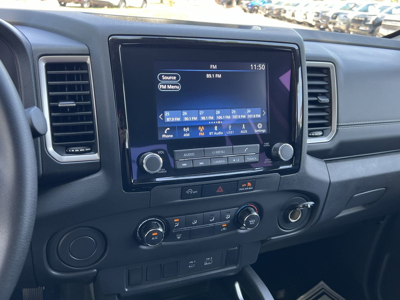 Certified 2024 Nissan Frontier SV w/ Tow Package image 16