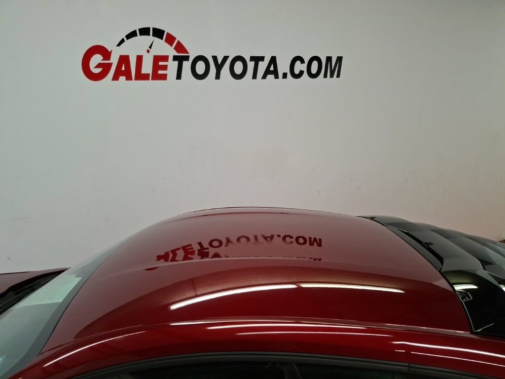 Used 2018 Ford Mustang Coupe RWD image 8