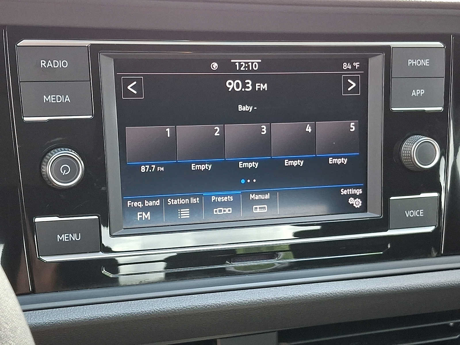 Certified 2024 Volkswagen Jetta Sport FWD image 15