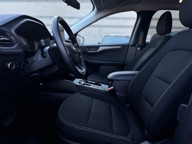 Used 2025 Ford Escape Active image 16