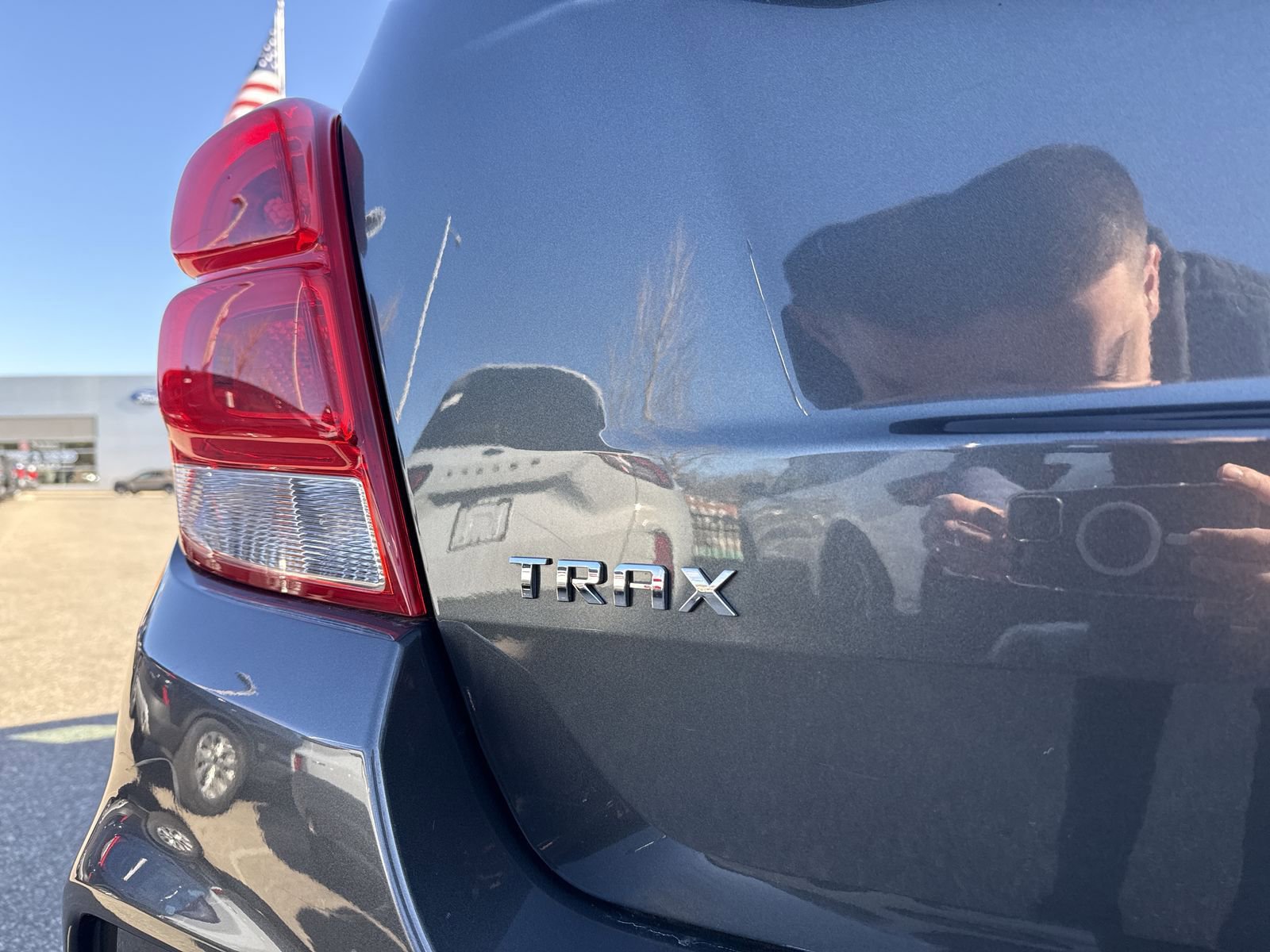 Used 2020 Chevrolet Trax LT w/ LT Convenience Package FWD image 17